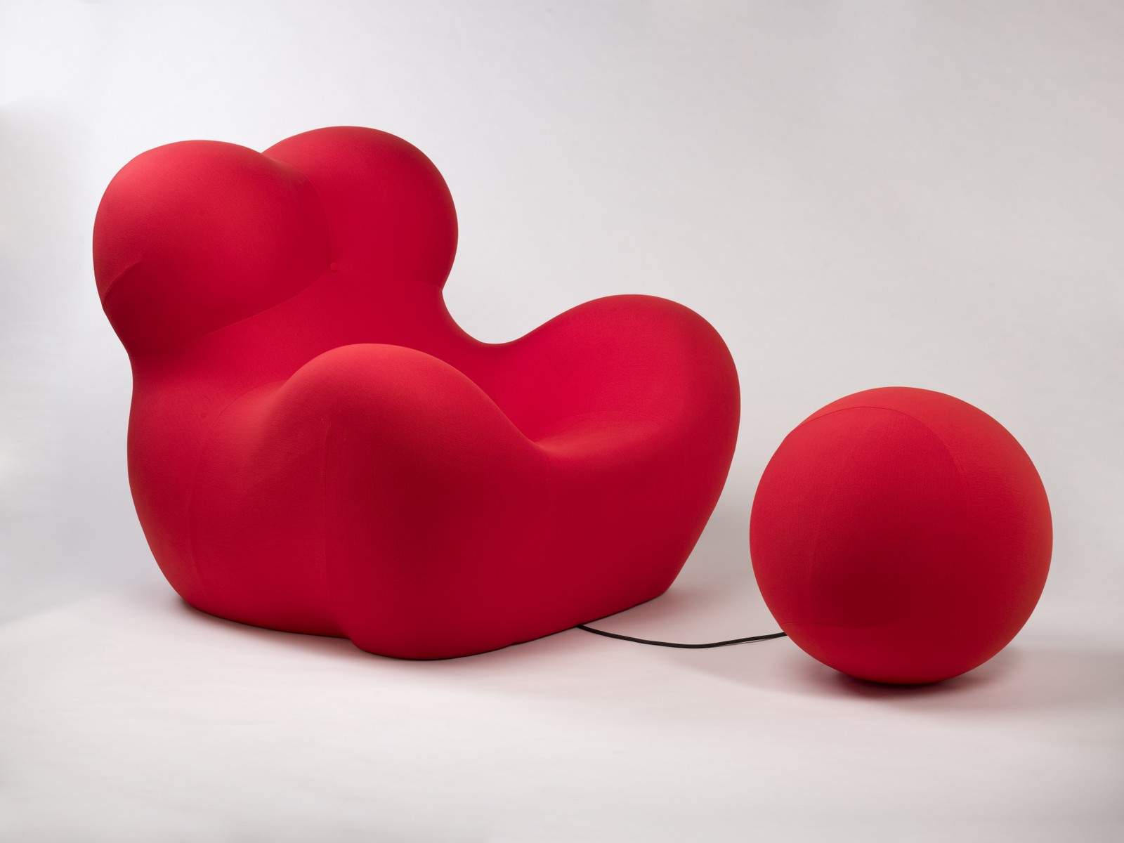 UP5 & UP6 Donna par Gaetano PESCE