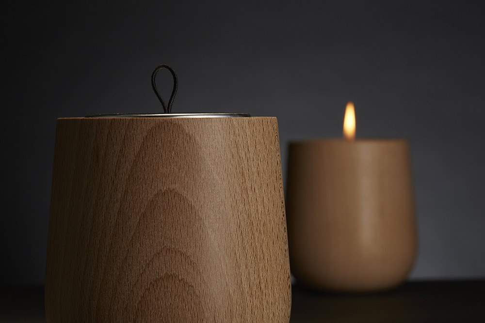 Bougies WOODEN – Gilles DEWAVRIN‏ x Antoine PHELOUZAT