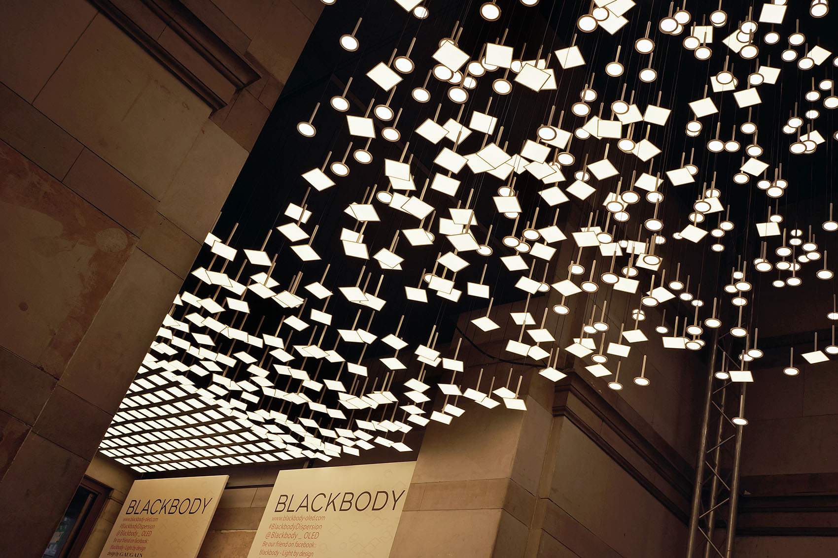 BLACKBODY DISPERSION par Thierry Gaugain x LG Chem